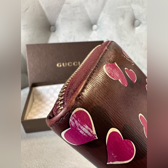 GUCCI LIMITED EDITION HEART CONTINENTAL LONG ZIPPY WALLET π― AUTHENTIC - Picture 15 of 16